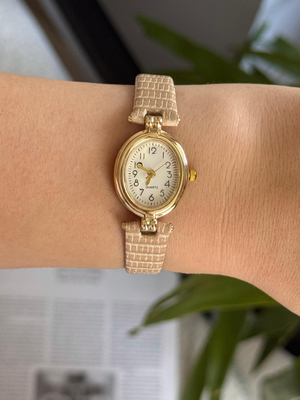 Women’s Gold Watch: Oval Case, Quartz Leather Strap,Gift for her