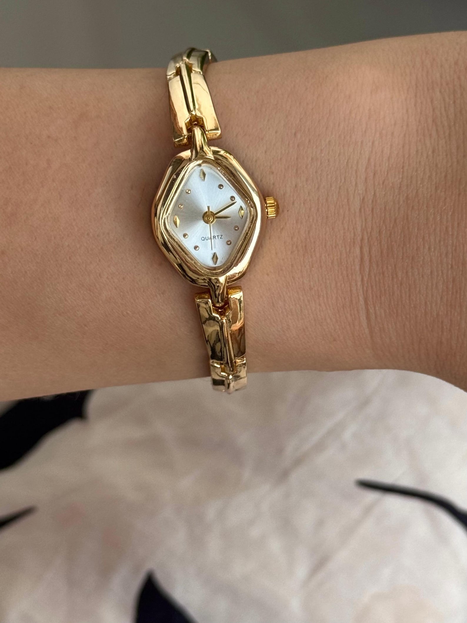 Gold Women’s Bracelet Watch, Quartz Movement, Minimalist Design