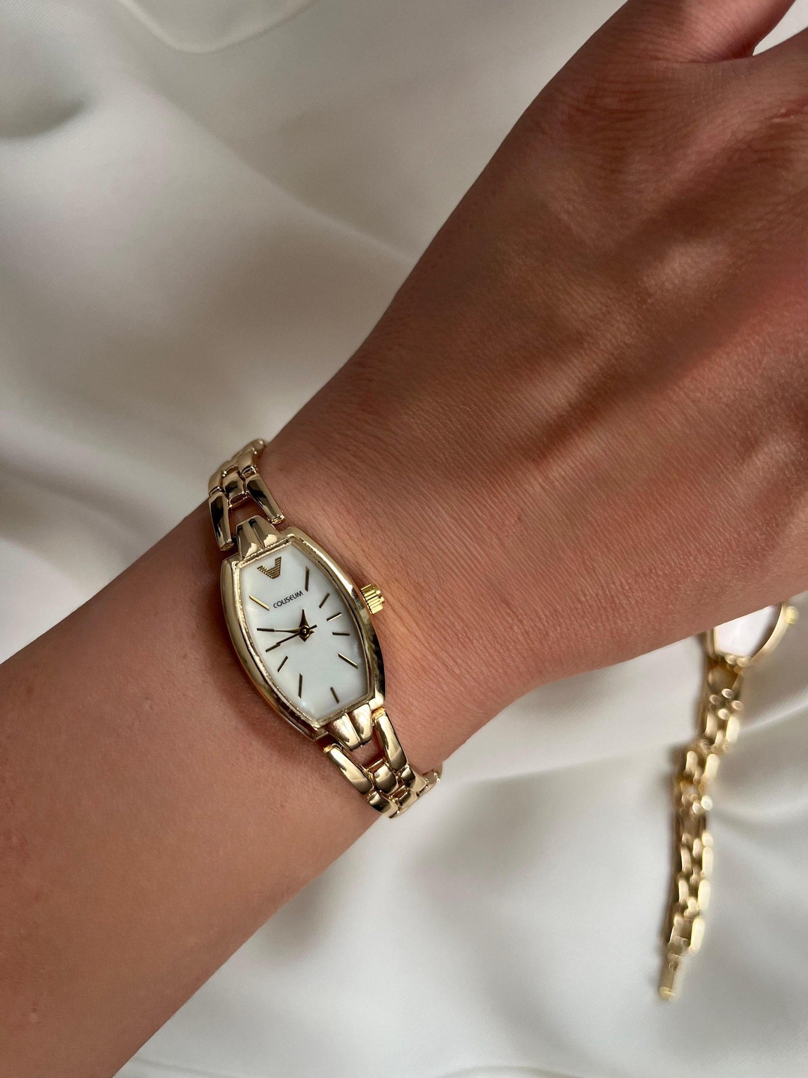 Gold Women’s Bracelet Watch, 22mm Oval Dial, Minimalist Design, Gift for Her