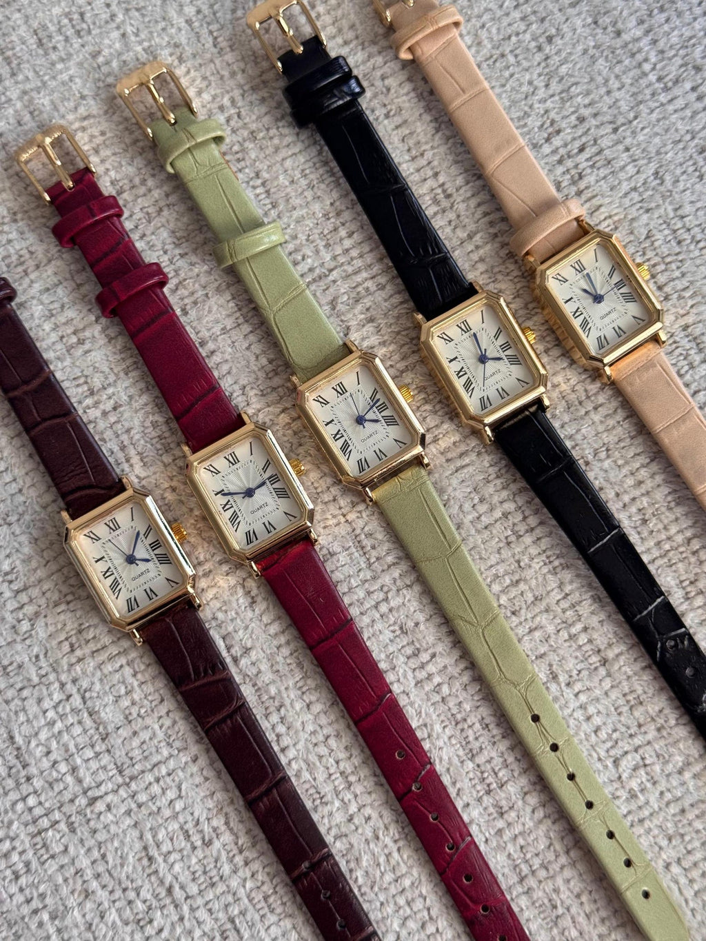Gold Square Watch – Minimalist Roman Numeral Dial, Faux Leather Strap