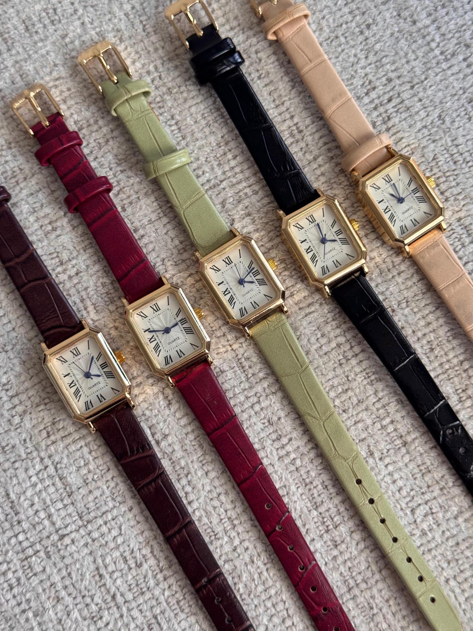 Gold Square Watch – Minimalist Roman Numeral Dial, Faux Leather Strap