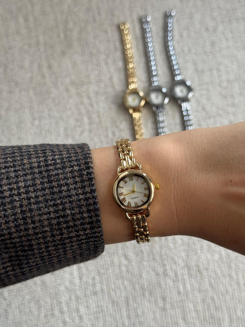 Gold Women’s Watch, Roman Numeral Dial, Quartz Bracelet