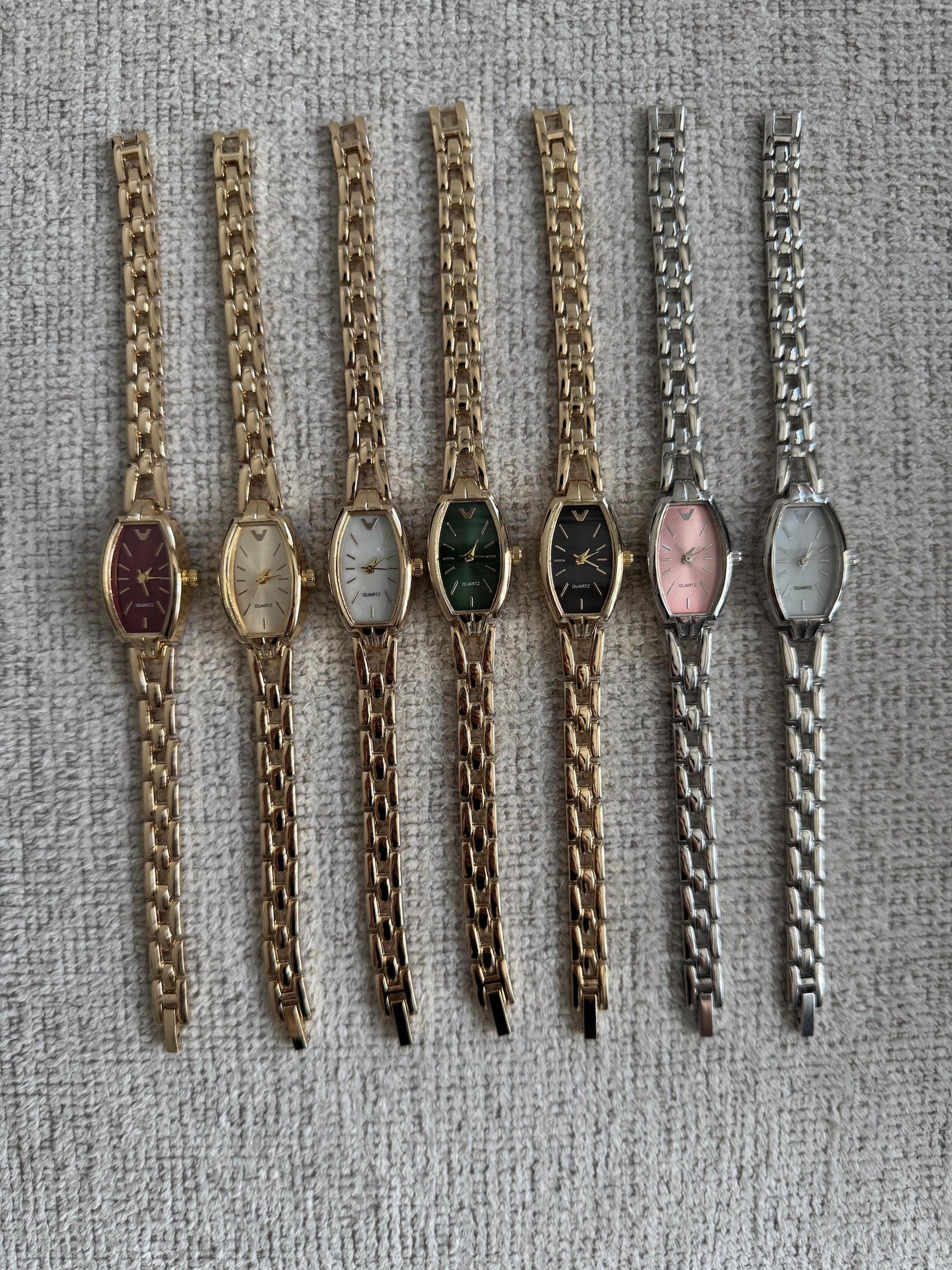 Women’s Bracelet Watch Gold Silver, Minimalist Watch, Gift for Her, Everyday Quartz