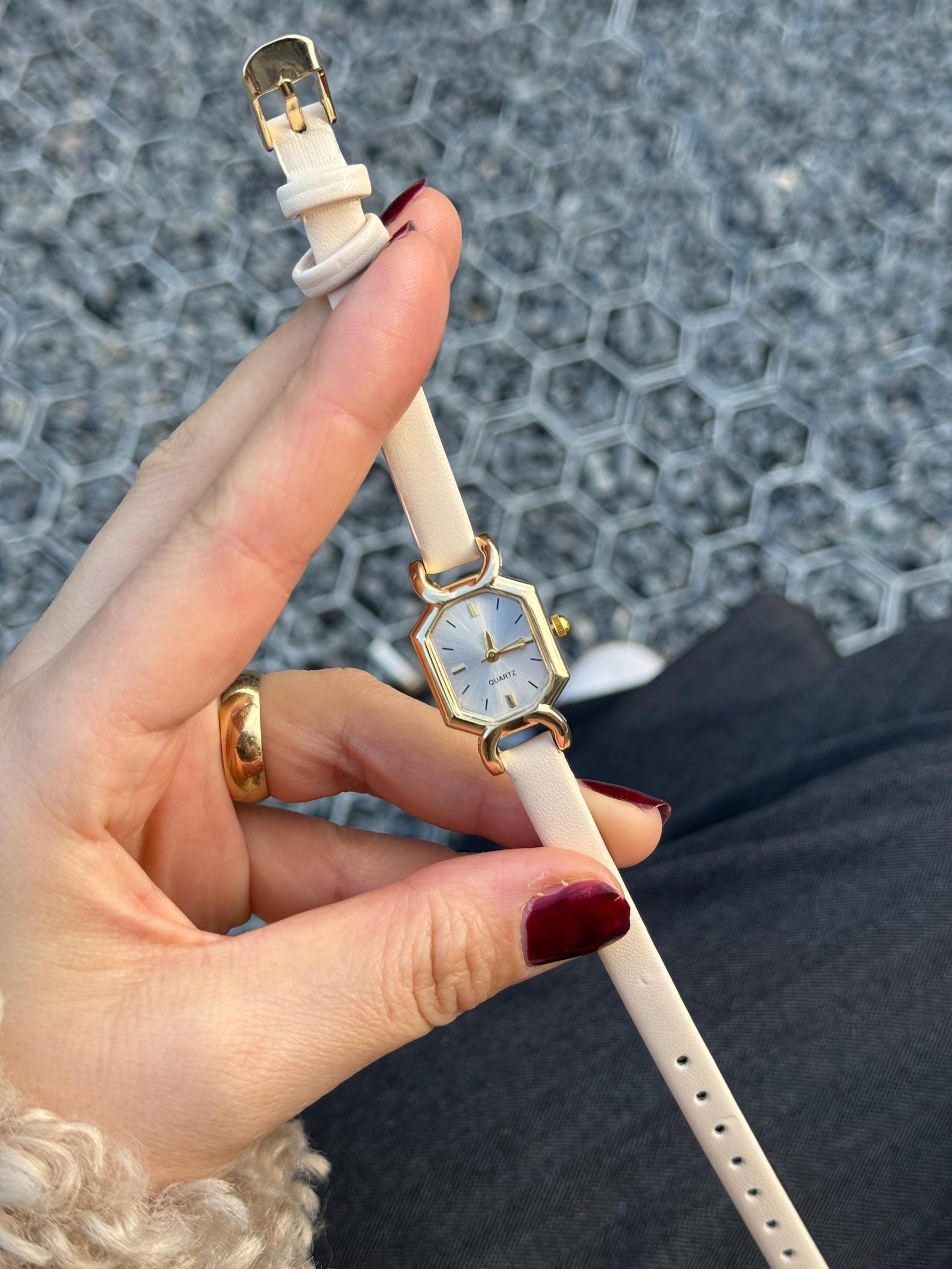 Gold Women’s Watch Minimalist, Leather Strap Watch, Gift for Her, Casual Everyday Wristwatch