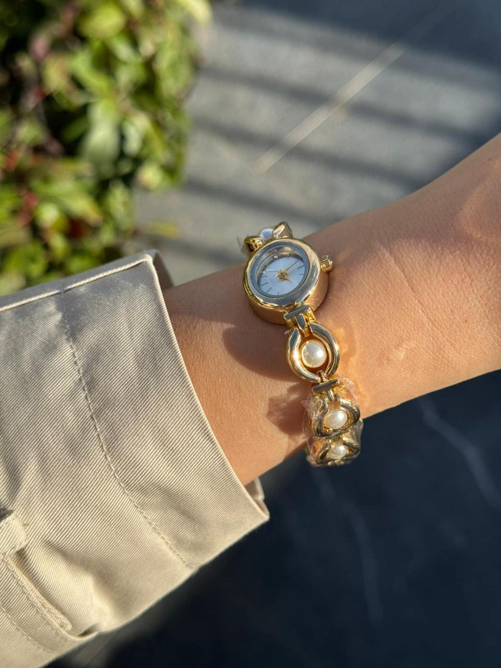 Pearl Bracelet Women’s Watch, Oval Dial 26mm, Quartz Watch,  Gift for Her