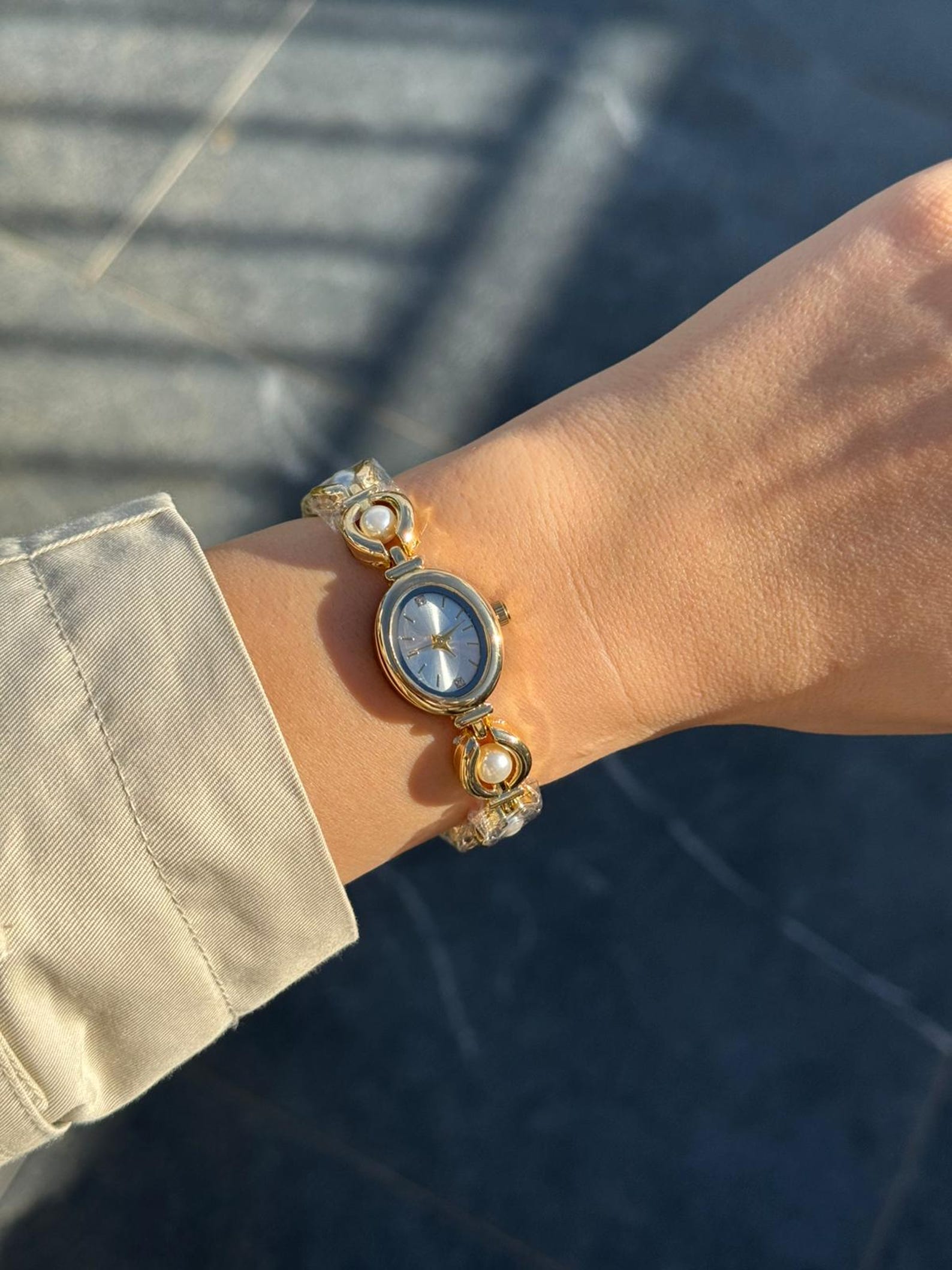 Pearl Bracelet Women’s Watch, Oval Dial 26mm, Quartz Watch,  Gift for Her