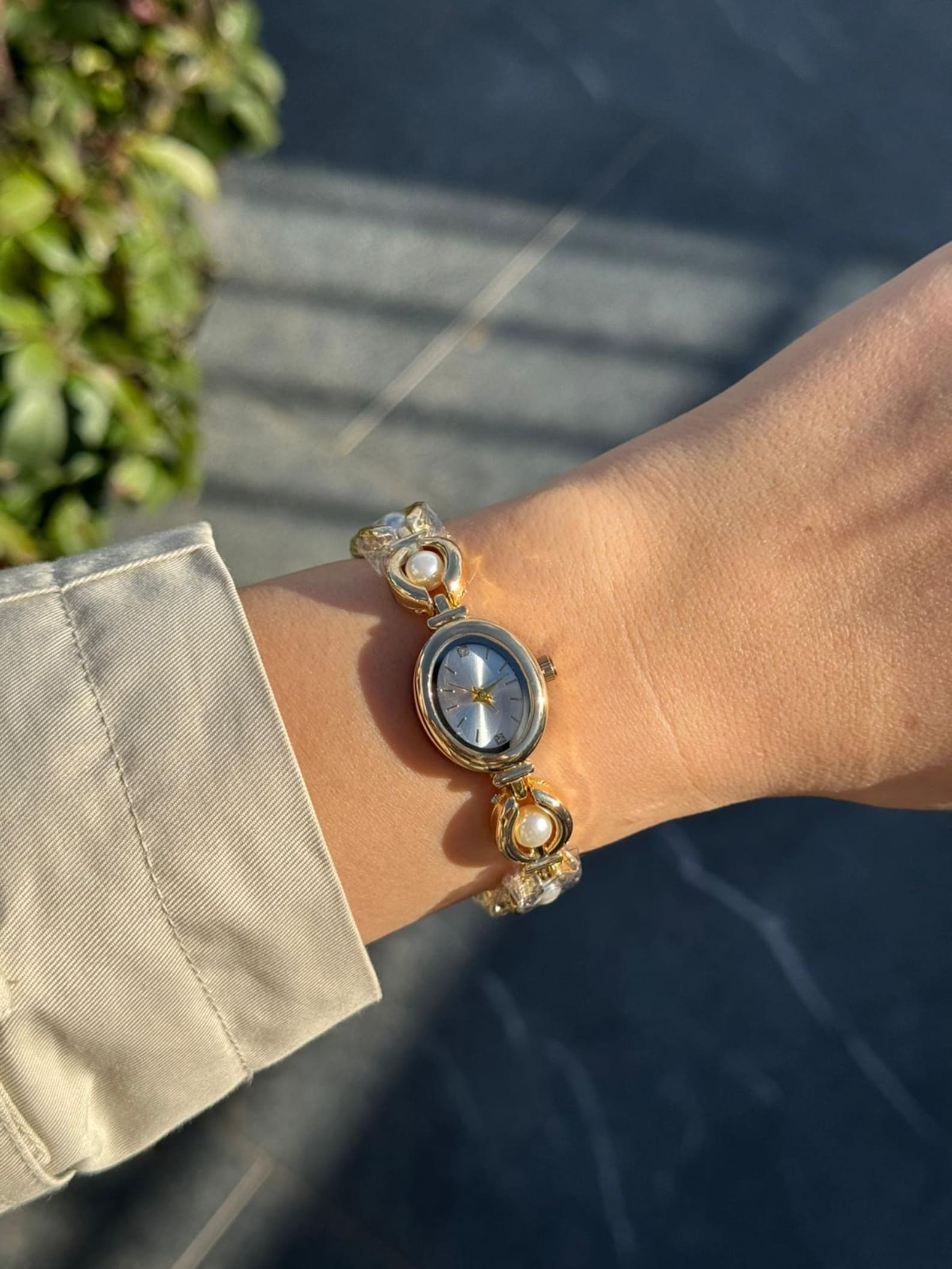 Pearl Bracelet Women’s Watch, Oval Dial 26mm, Quartz Watch,  Gift for Her