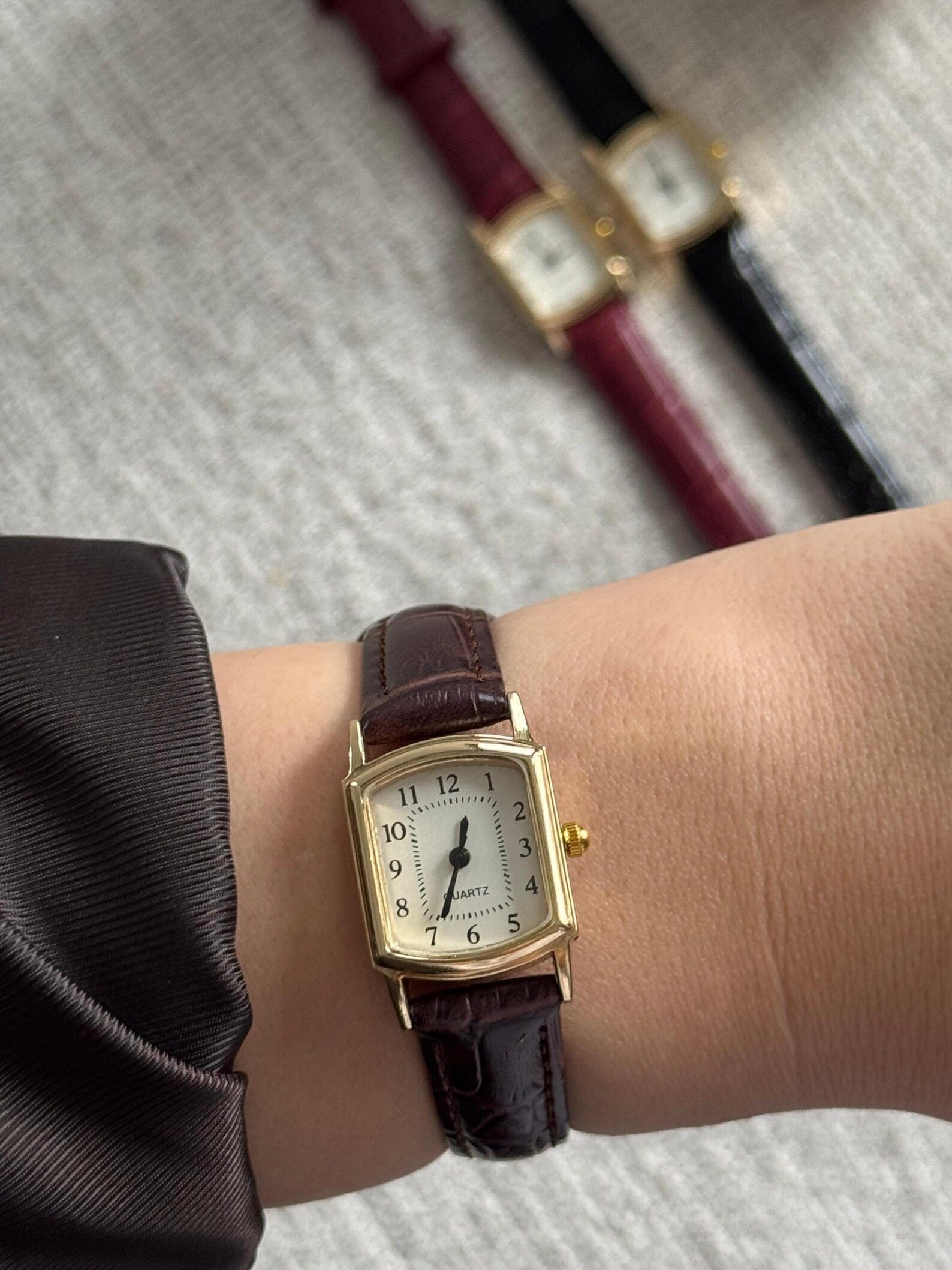 Minimal Square Watch Gold Case Faux Leather Band Women Classic Elegant Small Watch