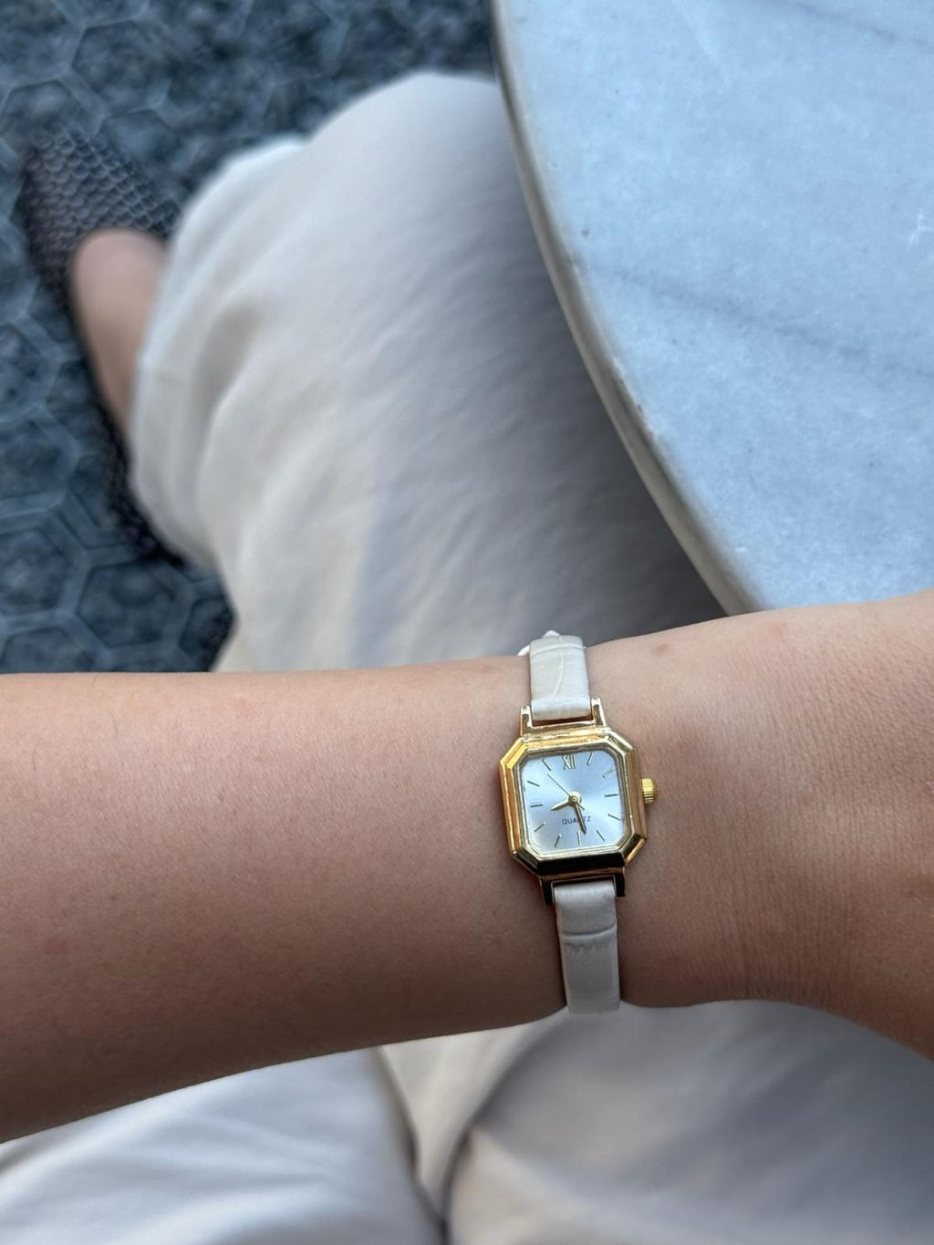 Minimalist Square Case Watch, Leather Strap Watch, Quartz WristWatch, Everyday Elegant