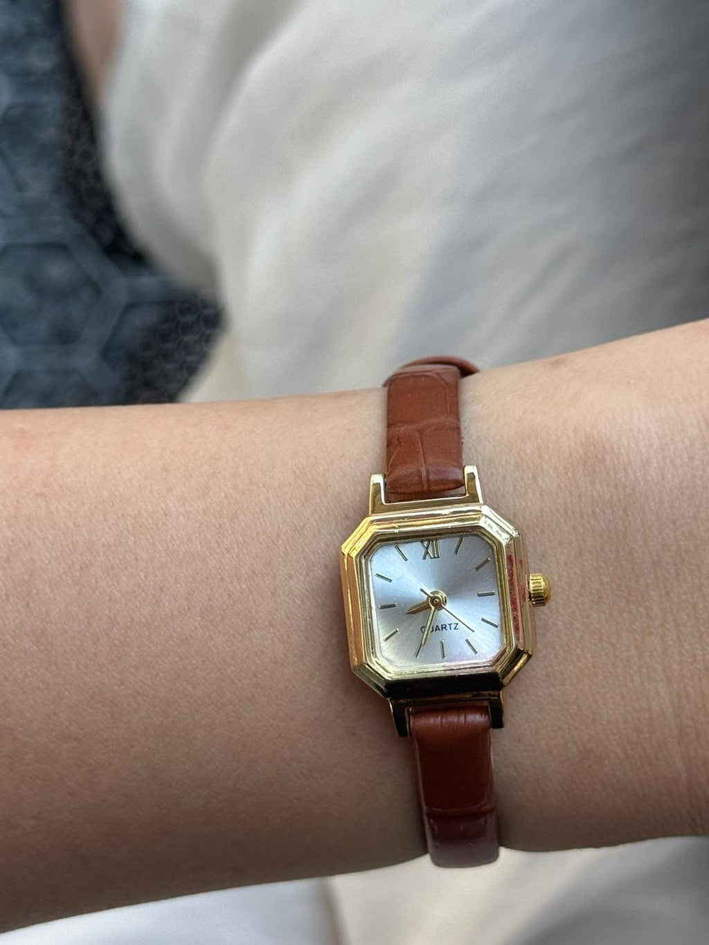 Minimalist Square Case Watch, Leather Strap Watch, Quartz WristWatch, Everyday Elegant