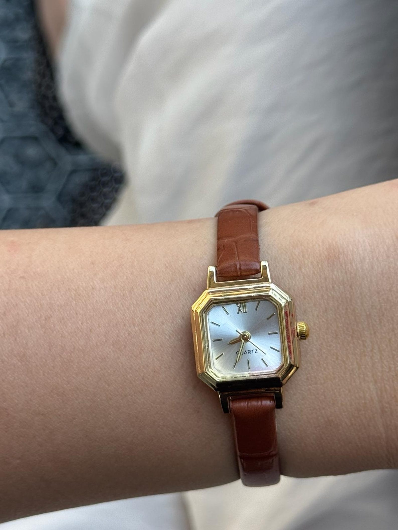 Minimalist Square Case Watch, Leather Strap Watch, Quartz WristWatch, Everyday Elegant