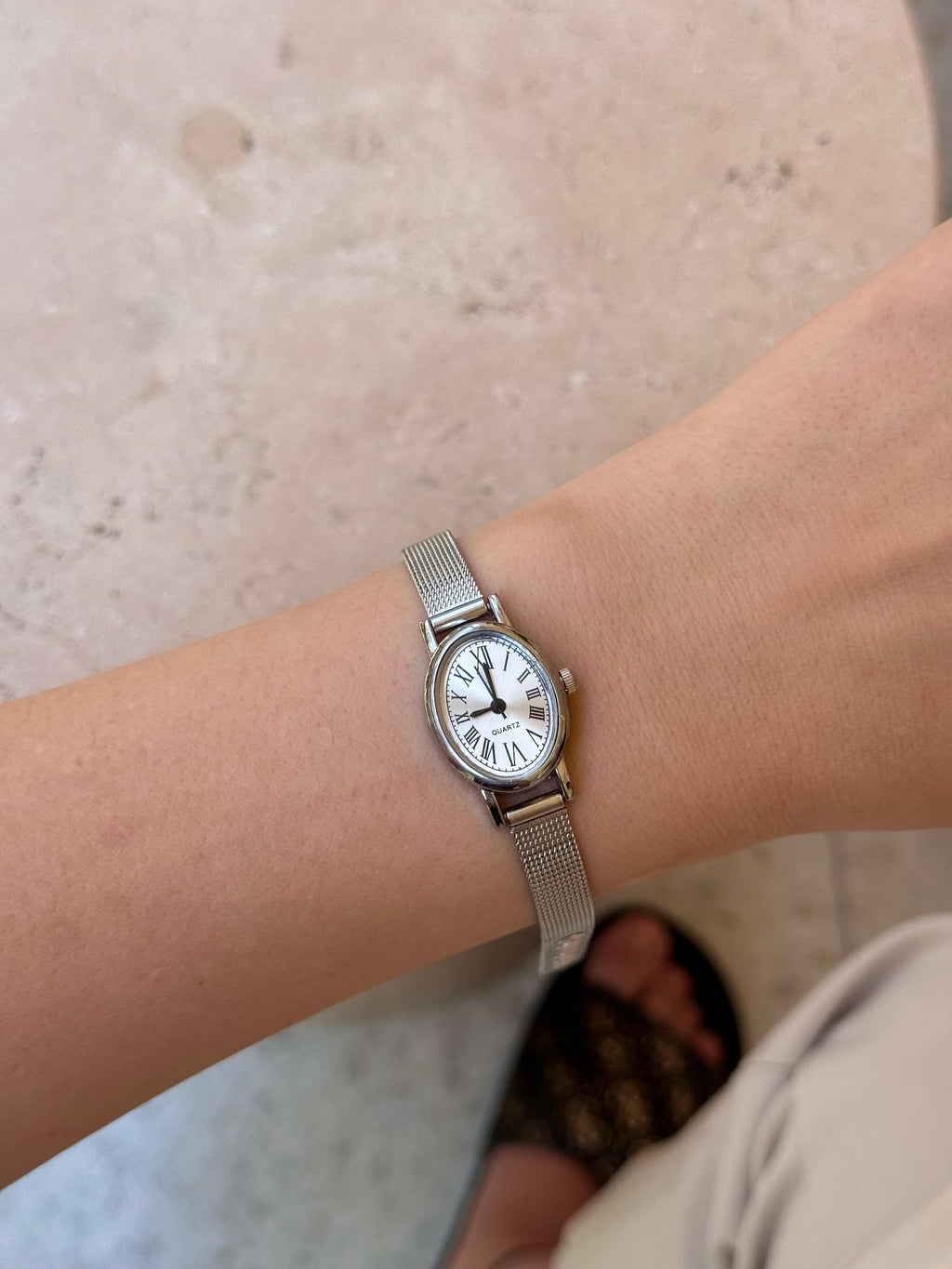 Gold Oval Watch Roman Numeral Mesh Bracelet Women's Elegant Classic Quartz Wristwatch